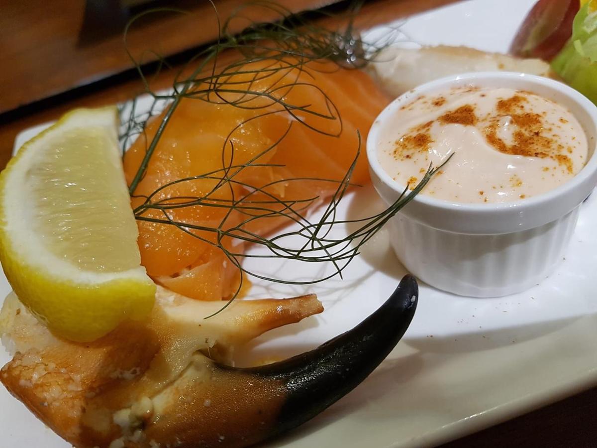 Murray Arms Hotel And Seafood Restaurant, Orkney Saint Margarets Hope エクステリア 写真