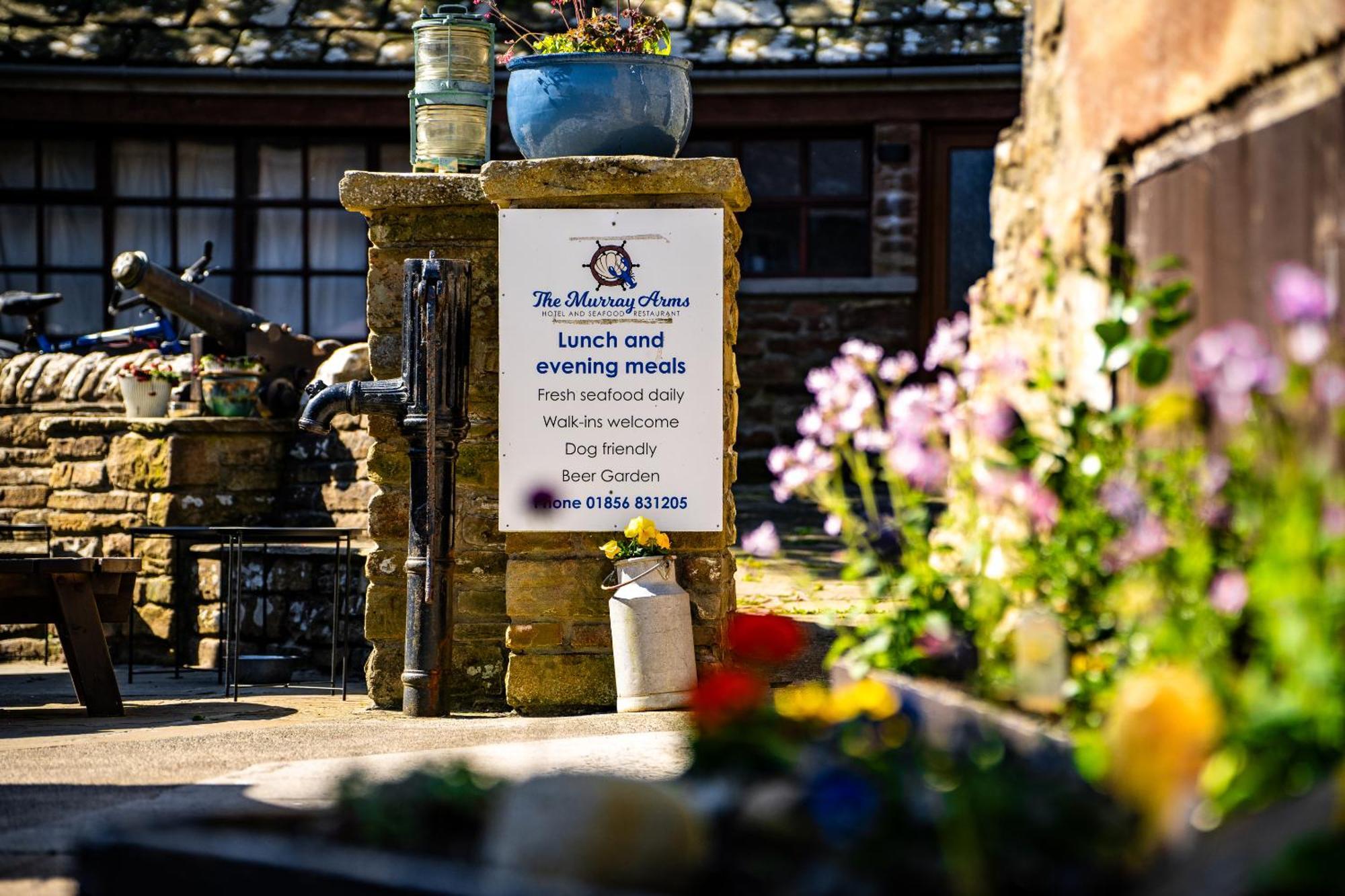 Murray Arms Hotel And Seafood Restaurant, Orkney Saint Margarets Hope エクステリア 写真